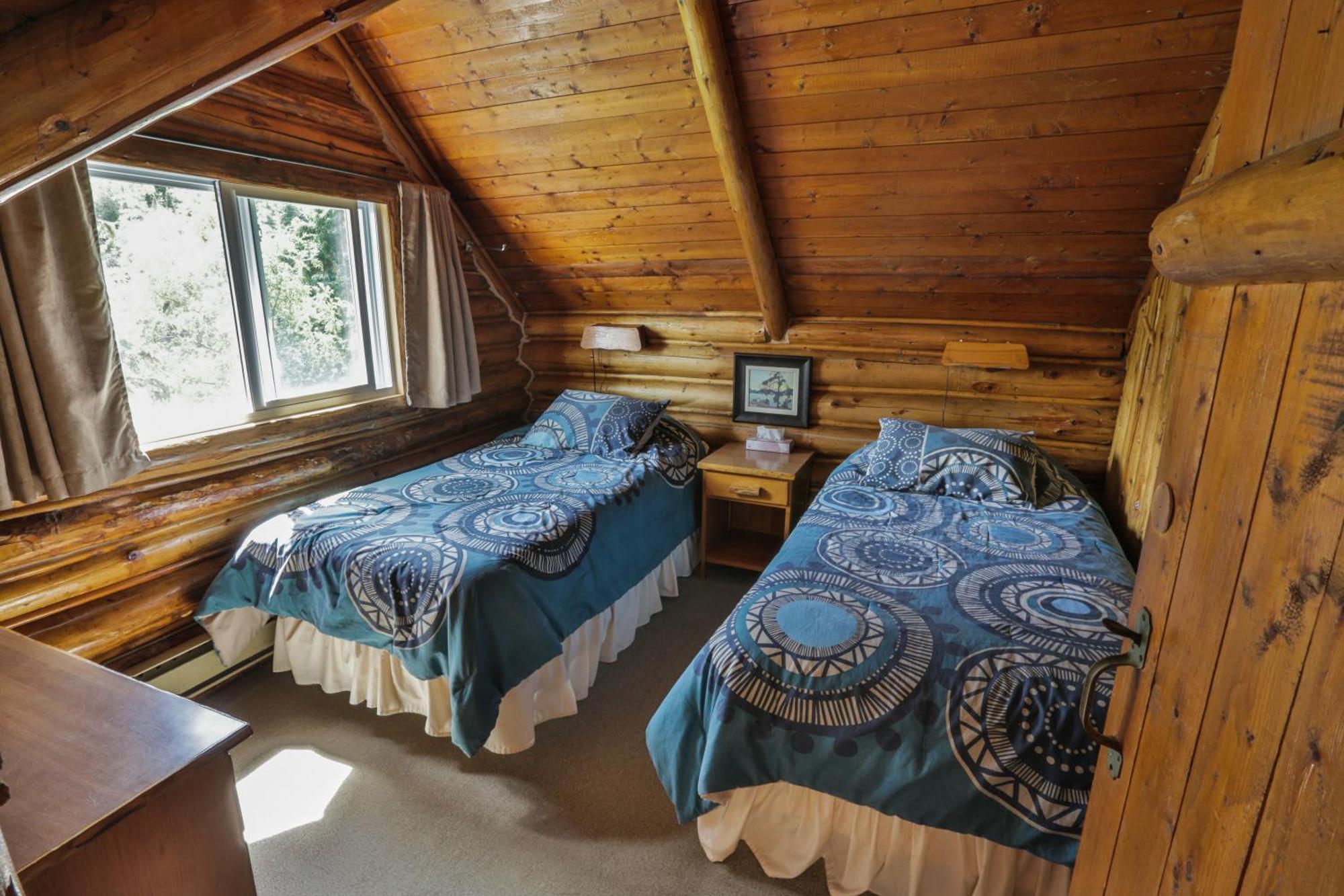Kan-A-Mouche Pourvoirie Auberge Et Chalets Saint-Michel Habitación foto
